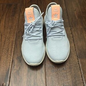 Adidas Women’s Size 6 Pharrell Williams HU Ice Blue Mesh Perfect Condition